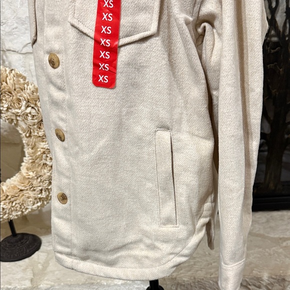 Cream Oversized Button-Front Shacket - Picture 3 of 5